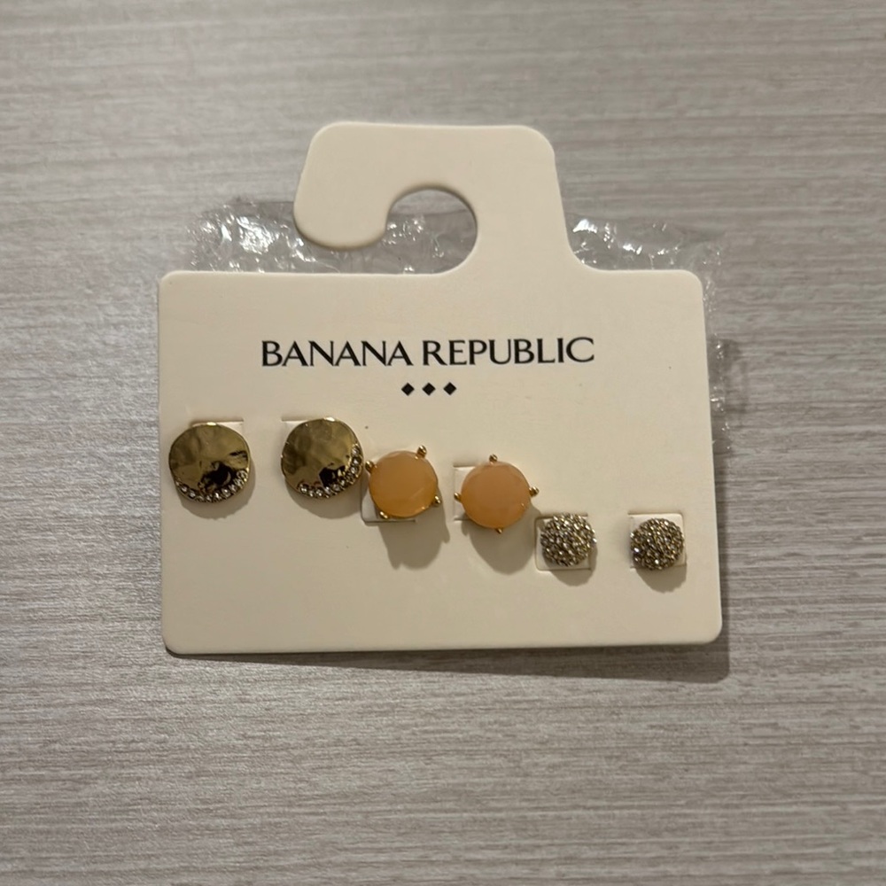 Banana Republic Gold and Peach Stud Earrings Set